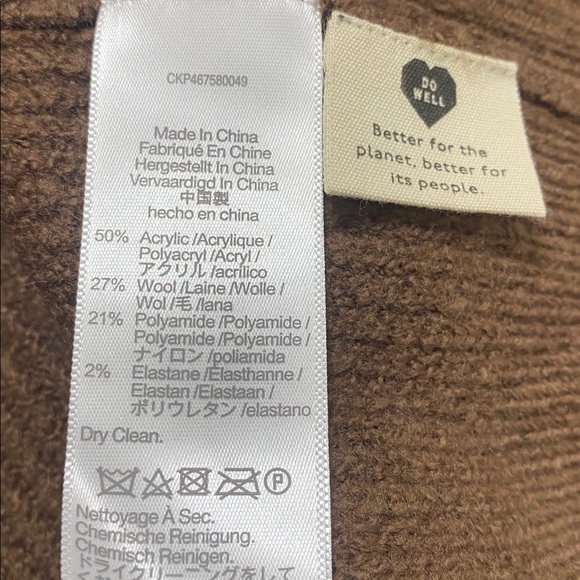 Madewell Melwood Square-Neck Pullover
Sweater in Coziest Yarn - Picture 9 of 9